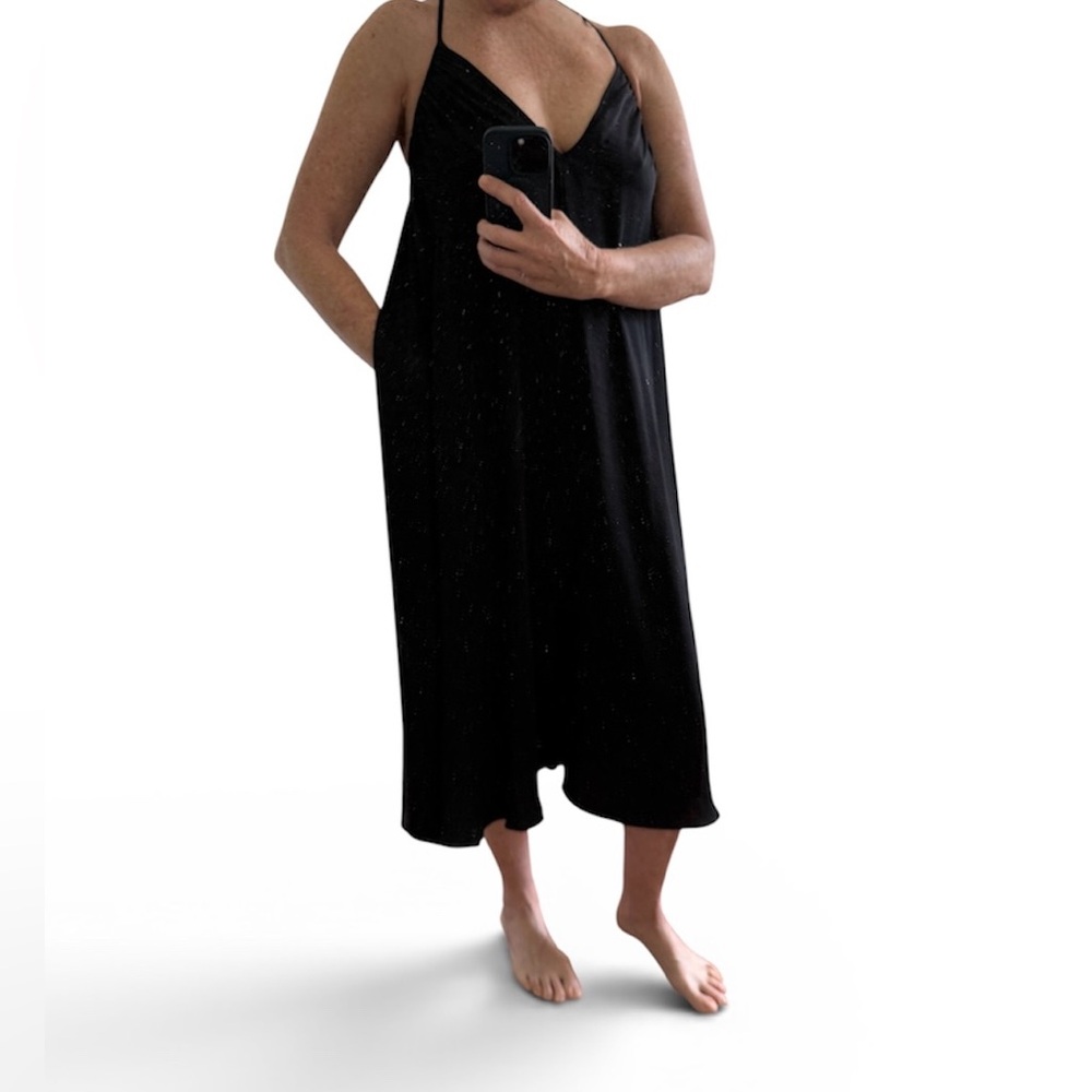 Banana Republic Black Satin Spaghetti Strap Flowy dress  size M